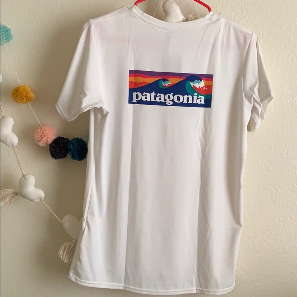 NWT Women’s Capilene Cool Daily Graphic Shirt